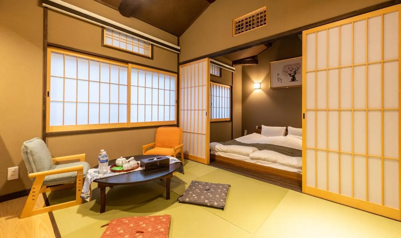 Kumomachiya Takasegawa Villa Kyoto Japan