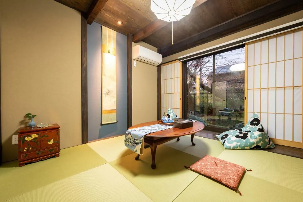 Kumomachiya Takasegawa Villa Kyoto 0*,